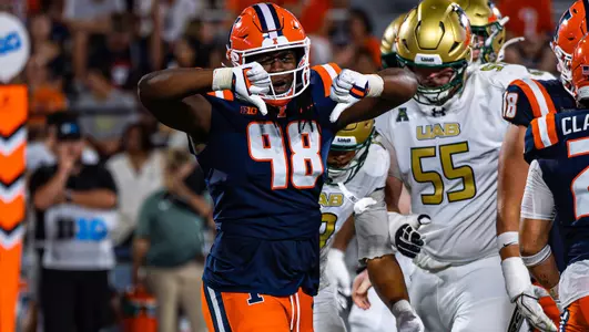 Defensive Lineman Joshua Davis (#98) during the game between the UAB Blazers and the Illinois Fighting Illini at Gies Memorial Stadium in Champaign, IL on September 03, 2026. Photo By Aaron Quinn