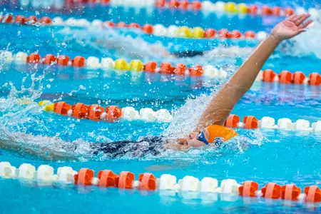 CHAMPAIGN, IL - October 04, 2025 - Isabella Wilhelm during the meet between the Orange&Blue SD and the Illinois Fighting Illini at the Arc Pool in Champaign, IL. Photo By LS