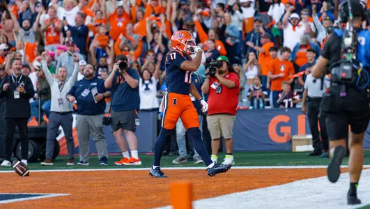 Wide Receiver Collin Dixon (#17) during the game between the Oregon Ducks and the Illinois Fighting Illini at Gies Memorial Stadium in Champaign, IL on October 24, 2026. Photo By Quinten Truitt