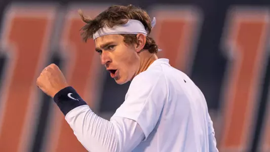 CHAMPAIGN, IL - May 01, 2026 - Adam Jilly during the Round 1 Match of the NCAA Tournament between the Yale Bulldogs and the Illinois Fighting Illini at Atkins Tennis Center in Champaign, IL. Photo By Knox Mynatt/Fighting Illini