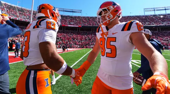 Tight End Kaden Feagin (#83), Tight End Will Vala III (#85) during the game between the Ohio State Buckeyes and the Illinois Fighting Illini at Ohio Stadium in Columbus, OH on September 26, 2026. Photo By Ashley Ray/Fighting Illini