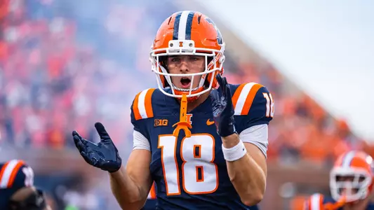 CHAMPAIGN, IL - September 13, 2025 - Wide Receiver Michael Bartolotta (#18) during the game between the Western Michigan Broncos and the Illinois Fighting Illini at Gies Memorial Stadium in Champaign, IL. Photo By Aaron Quinn/Fighting Illini