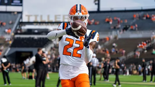 WEST LAFAYETTE, IN - October 4, 2025 - Defensive Back RJ Jones III (#22) during the game between the Purdue Boilermakers and the Illinois Fighting Illini at Ross–Ade Stadium in West Lafayette, IN. Photo by Quinten Truitt/Fighting Illini