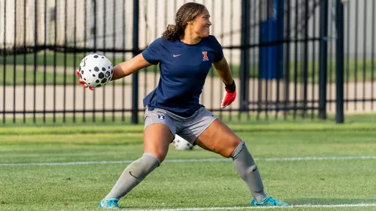 CHAMPAIGN, IL - August 07, 2025 - Goalkeeper Peyton Rhodes (#0) before the game between the Marquette Golden Eagles and the Illinois Fighting Illini at Demirjian Park Stadium in Champaign, IL. Photo by Ashley Ray/Fighting Illini