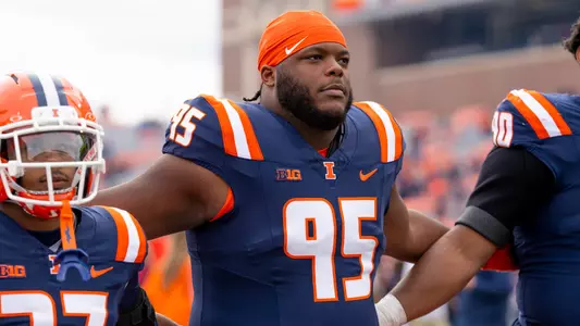 CHAMPAIGN, IL - November 01, 2025 - Defensive Lineman Isaiah White (#95) during the game between the Rutgers Scarlet Knights and the Illinois Fighting Illini at Gies Memorial Stadium in Champaign, IL. Photo By Ashley Ray/Fighting Illini