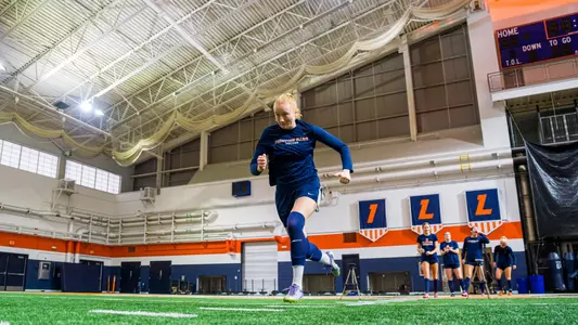 CHAMPAIGN, IL - February 05, 2026 - Hedda Ornberg during practice at Irwin Indoor Football Practice Facility in Champaign, IL. Photo By Lucas Sun/Fighting Illini