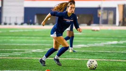 CHAMPAIGN, IL - February 05, 2026 - Alyssa White during practice at Irwin Indoor Football Practice Facility in Champaign, IL. Photo By Lucas Sun/Fighting Illini