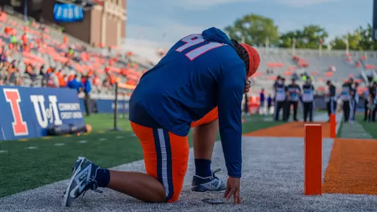 CHAMPAIGN, IL - August 29, 2025 - Defensive Lineman Cameron Brooks (#91) during the game between the Western Illinois Leathernecks and the Illinois Fighting Illini at Memorial Stadium in Champaign, IL. Photo by Eason Zhou/Fighting Illini