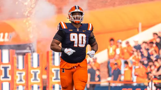 CHAMPAIGN, IL - November 15, 2025 - Defensive Lineman James Thompson Jr. (#90) during the game between the Maryland Terrapins and the Illinois Fighting Illini at Gies Memorial Stadium in Champaign, IL. Photo By Aaron Quinn/Fighting Illini