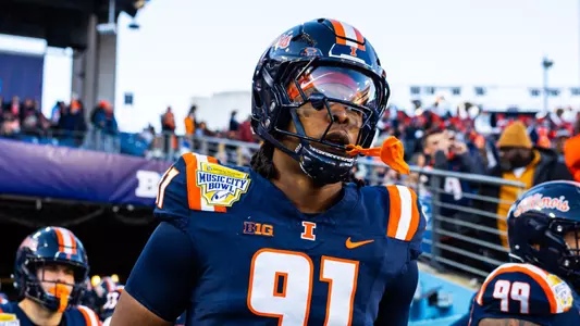 NASHVILLE, TN - December 30, 2025 - Defensive Lineman Cameron Brooks (#91) during the Liberty Mutual Music City Bowl between the Tennessee Volunteers and the Illinois Fighting Illini at Nissan Stadium in Nashville, TN. Photo By Aaron Quinn/Fighting Illini