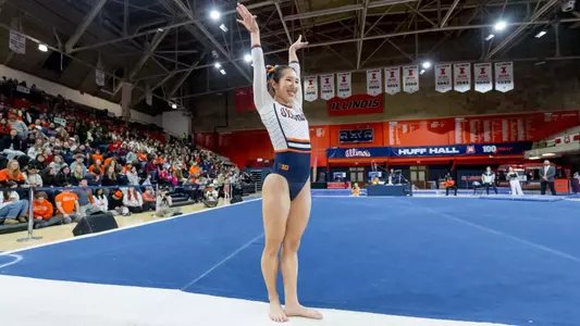 CHAMPAIGN, IL - February 01, 2026 - Chloe Cho during the meet between the Maryland Terrapins and the Illinois Fighting Illini at Huff Hall in Champaign, IL. Photo By Ashley Ray/Fighting Illini