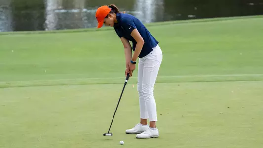 Victoria Zheng putting