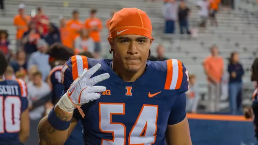 CHAMPAIGN, IL - August 29, 2025 - Defensive Lineman Demetrius John (#54) during the game between the Western Illinois Leathernecks and the Illinois Fighting Illini at Memorial Stadium in Champaign, IL. Photo by Eason Zhou/Fighting Illini
