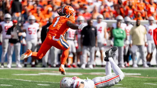 CHAMPAIGN, IL - October 11, 2025 - Wide Receiver Mario Sanders II (#1) during the game between the Ohio State Buckeyes and the Illinois Fighting Illini at Gies Memorial Stadium in Champaign, IL. Photo By Ashley Ray/Fighting Illini
