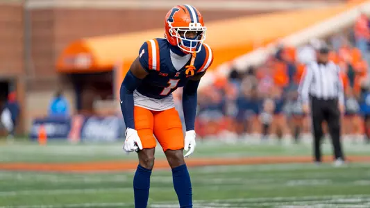 CHAMPAIGN, IL - November 01, 2025 - Defensive Back Kaleb Patterson (#1) during the game between the Rutgers Scarlet Knights and the Illinois Fighting Illini at Gies Memorial Stadium in Champaign, IL. Photo By Ashley Ray/Fighting Illini