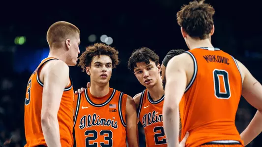 Team huddle at UCLA - 2-21-26 (Courtney Bay)