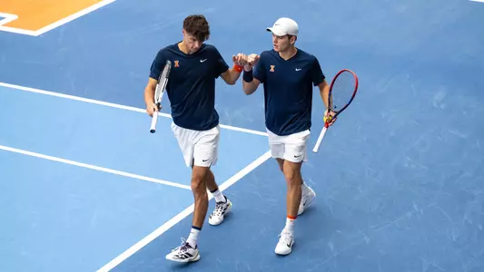 CHAMPAIGN, IL - January 30, 2026 - Gabriel Debru, Sasha Colleu during the match between the Xavier Musketeers and the Illinois Fighting Illini at Atkins Tennis Center in Champaign, IL. Photo By Ashley Ray/Fighting Illini