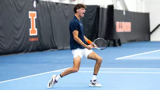 CHAMPAIGN, IL - January 30, 2026 - Gabriel Debru during the match between the Xavier Musketeers and the Illinois Fighting Illini at Atkins Tennis Center in Champaign, IL. Photo By Ashley Ray/Fighting Illini