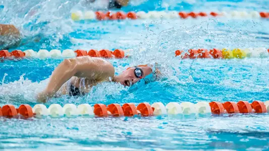 CHAMPAIGN, IL - October 04, 2025 - Gianna Cappello during the meet between the Orange&Blue SD and the Illinois Fighting Illini at the Arc Pool in Champaign, IL. Photo By LS