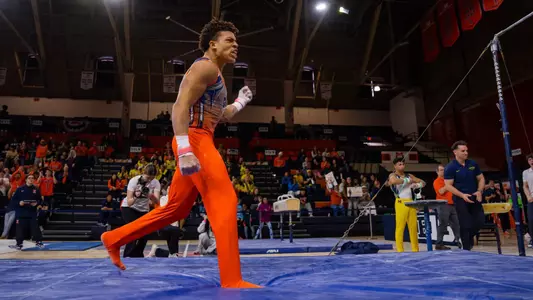CHAMPAIGN, IL - February 07, 2026 - Sam Phillips during the meet between the Michigan Wolverines and the Illinois Fighting Illini at Huff Hall in Champaign, IL. Photo By Quinten A. Truitt