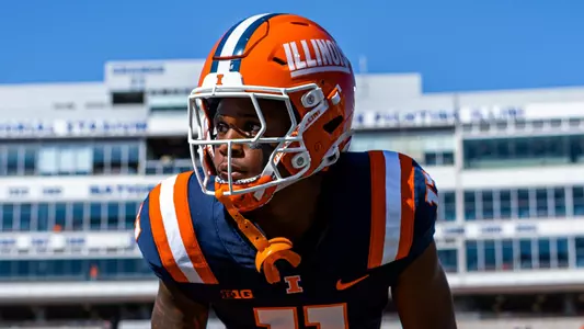 CHAMPAIGN, IL - September 27, 2025 - Defensive Back Donovan Turner (#11) during the Homecoming game between the USC Trojans and the Illinois Fighting Illini at Gies Memorial Stadium in Champaign, IL. Photo By Aaron Quinn/Fighting Illini