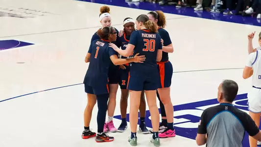 CHAMPAIGN, IL - February 01 2026 - The game between the Washington Huskies and the Illinois Fighting Illini at Alaska Airlines Arena in Seattle, WA. Photo By Illinois Athletics