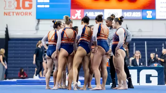 CHAMPAIGN, IL - March 08, 2026 - The Fighting Illini during the meet between the Alabama Crimson Tide and the Illinois Fighting Illini at Huff Hall in Champaign, IL. Photo By Ashley Ray/Fighting Illini