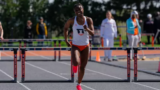 CHAMPAIGN, IL - April 26, 2025 - Track and Field during the Fighting Illini Twilight at Demirjian Park in Champaign, IL. Photo By Quinten Truitt
