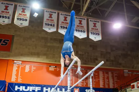 CHAMPAIGN, IL - December 05, 2025 - Alex Karadzhov during the meet between the MGYM and the Illinois Fighting Illini at Huff Hall in Champaign, IL. Photo By Eason Zhou/Fighting Illini