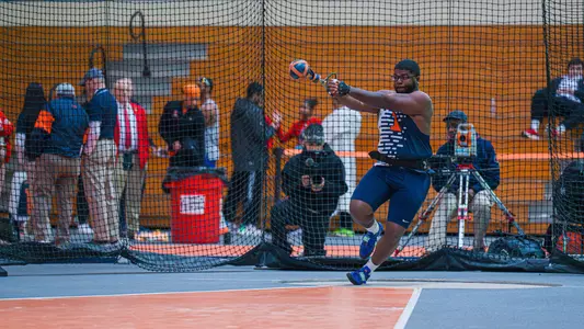 CHAMPAIGN, IL - January 24, 2026 - Thrower Javaris Ambrose during the Fighting Illini Challenge & Combined Events at the Illinois Armory in Champaign, IL. Photo By Eason Zhou/Fighting Illini
