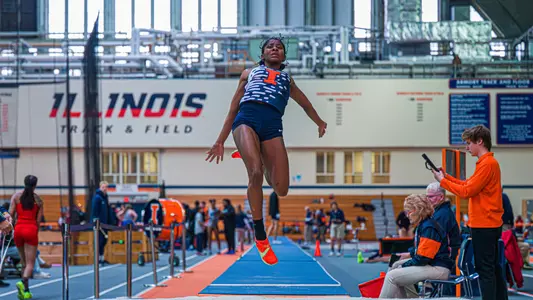 CHAMPAIGN, IL - January 24, 2026 - Jumper Sherrie Emmons during the Fighting Illini Challenge & Combined Events at the Illinois Armory in Champaign, IL. Photo By Eason Zhou/Fighting Illini