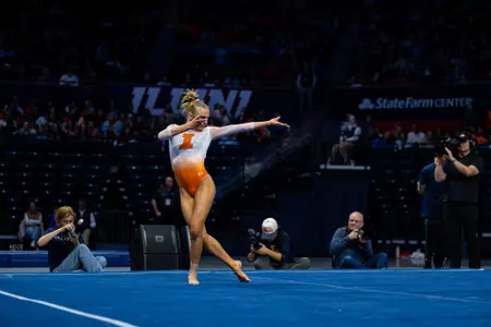 CHAMPAIGN, IL - February 22, 2026 - Piper Gow during the meet between the UCLA Bruins and the Illinois Fighting Illini at State Farm Center in Champaign, IL. Photo By Quinten Truitt
