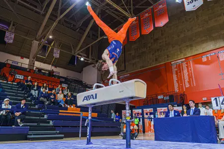 CHAMPAIGN, IL - February 28, 2026 - Alex Karadzhov during the Tri meet between the Greenvile Panthers, Navy Midshipman and the Illinois Fighting Illini at Huff Hall in Champaign, IL. Photo By Eason Zhou/Fighting Illini