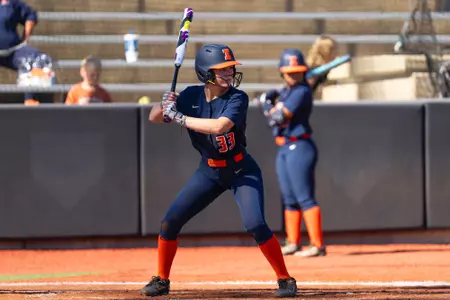 CHAMPAIGN, IL - October 12, 2025 - Infielder Ady Kiddy (#33) during the Alumni Game at Eichelberger Field in Champaign, IL. Photo By Ashley Ray/Fighting Illini