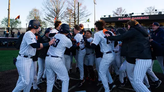 CHAMPAIGN, IL - April 18, 2026 - The Fighting Illini during the game between the Oregon Ducks and the Illinois Fighting Illini at Illinois Field in Champaign, IL. Photo By Lucas Sun