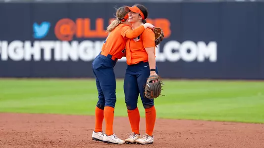 Ava Moore hugs Keirys Click