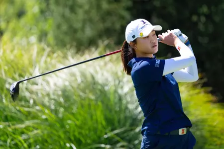 CHAMPAIGN, IL - August 31, 2025 - Victoria Zheng during practice at Lincolnshire Fields Country Club in Champaign, IL. Photo By Ashley Ray/Fighting Illini