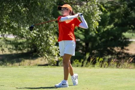 CHAMPAIGN, IL - August 31, 2025 - Tavia Burgess during practice at Lincolnshire Fields Country Club in Champaign, IL. Photo By Ashley Ray/Fighting Illini