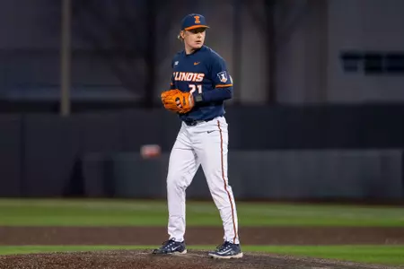 CHAMPAIGN, IL - February 25, 2026 - Right Handed Pitcher Liam McKillop (#21) during the game between the Lindenwood Lions and the Illinois Fighting Illini at Illinois Field in Champaign, IL. Photo By Ashley Ray/Fighting Illini