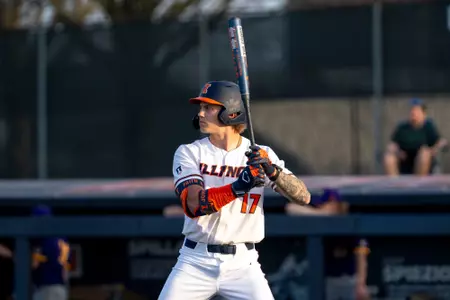 CHAMPAIGN, IL - March 10, 2026 - Outfielder Cole Crafton (#17) during the game between the Western Illinois Leathernecks and the Illinois Fighting Illini at Illinois Field in Champaign, IL. Photo By Ashley Ray/Fighting Illini