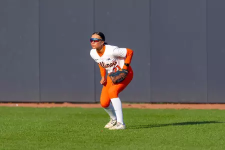CHAMPAIGN, IL - March 14, 2026 - Outfielder Delaney Mosley (#21) during the game between the Iowa Hawkeyes and the Illinois Fighting Illini at Eichelberger Field in Champaign, IL. Photo By Ashley Ray/Fighting Illini