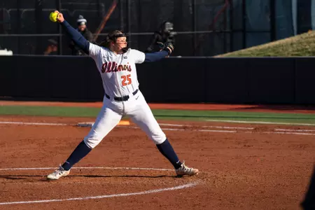 CHAMPAIGN, IL - March 18, 2026 - Right-Handed Pitcher Danika Frazier (#25) during the game between the Missouri Tigers and the Illinois Fighting Illini at Eichelberger Field in Champaign, IL. Photo By Knox Mynatt/Fighting Illini