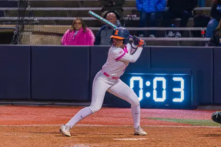 CHAMPAIGN, IL - April 10, 2026 - Outfielder Delaney Mosley (#21) during the game between the UCLA Bruins and the Illinois Fighting Illini at Eichelberger Field in Champaign, IL. Photo By Eason Zhou/Fighting Illini