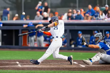 CHAMPAIGN, IL - April 11, 2026 - Outfielder Cameron Chee-Aloy (#25) during the game between the New Orleans Privateers and the Illinois Fighting Illini at Illinois Field in Champaign, IL. Photo By Ashley Ray/Fighting Illini