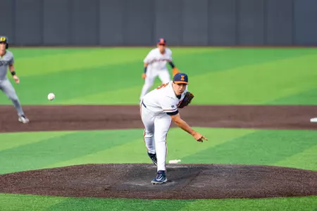 CHAMPAIGN, IL - April 17, 2026 - Right Handed Pitcher Richie LaCien (#16) during the game between the Oregon Ducks and the Illinois Fighting Illini at Illinois Field in Champaign, IL. Photo By Lucas Sun
