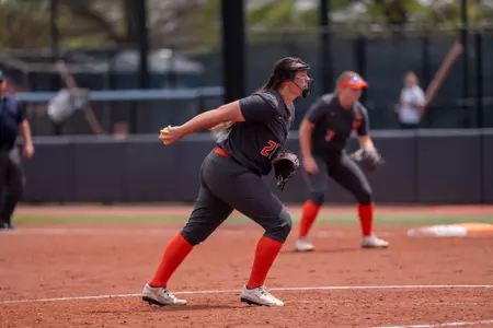 CHAMPAIGN, IL - April 26, 2026 - Right-Handed Pitcher Megan Nuechterlein (#27) during the game between the Penn State Nittany Lions and the Illinois Fighting Illini at Eichelberger Field in Champaign, IL. Photo By Ryan Shepardson/Fighting Illini