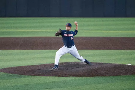 CHAMPAIGN, IL - May 06, 2026 - Left Handed Pitcher Sam Reed (#44) during the game between the Bradley Braves and the Illinois Fighting Illini at Illinois Field in Champaign, IL. Photo By Knox Mynatt/Fighting Illini