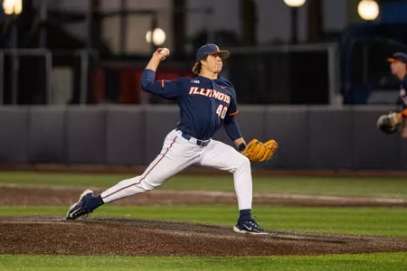 CHAMPAIGN, IL - May 06, 2026 - Right Handed Pitcher Ben Plumley (#40) during the game between the Bradley Braves and the Illinois Fighting Illini at Illinois Field in Champaign, IL. Photo By Knox Mynatt/Fighting Illini