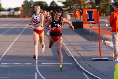 CHAMPAIGN, IL - May 02, 2026 - Distance Runner Kennady Anderson during Gary Wieneke Memorial Meet at Demirjian Park in Champaign, IL. Photo By Knox Mynatt/Fighting Illini
