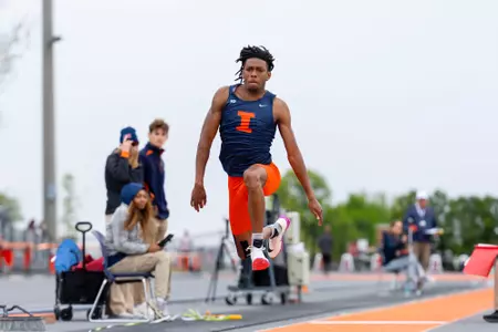 CHAMPAIGN, IL - May 08, 2026 - Jumper Zavien Wolfe during the Illini Tune Up at Demirjian Park in Champaign, IL. Photo By Ashley Ray/Fighting Illini